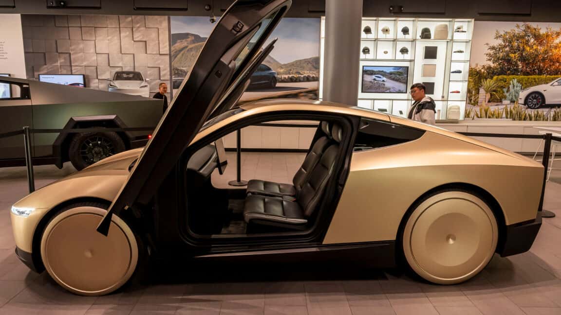 Tesla Cybercab Under US Safety Investigation Following Deployment