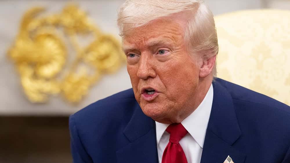 Dow Jones Futures Rise, Oil Prices Fall as Trump Shifts Iran Policy; Major Earnings Ahead
