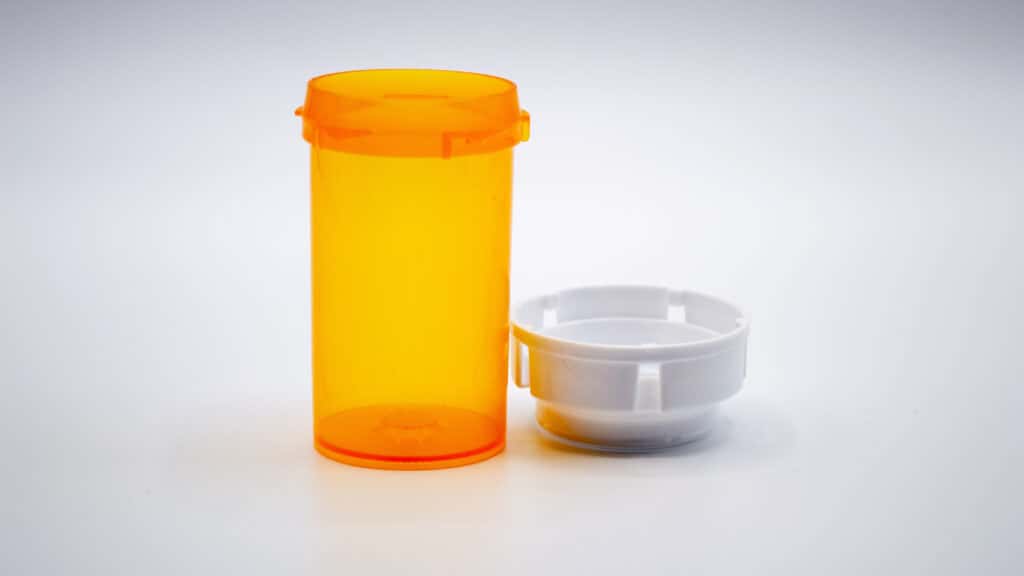 AI Shows Promise in Detecting Hospital Drug Theft, but Requires Human Oversight