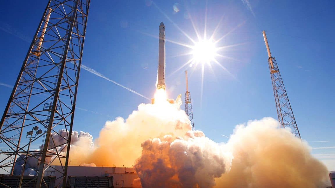 Satellite operators in panic mode due to worsening launch crisis