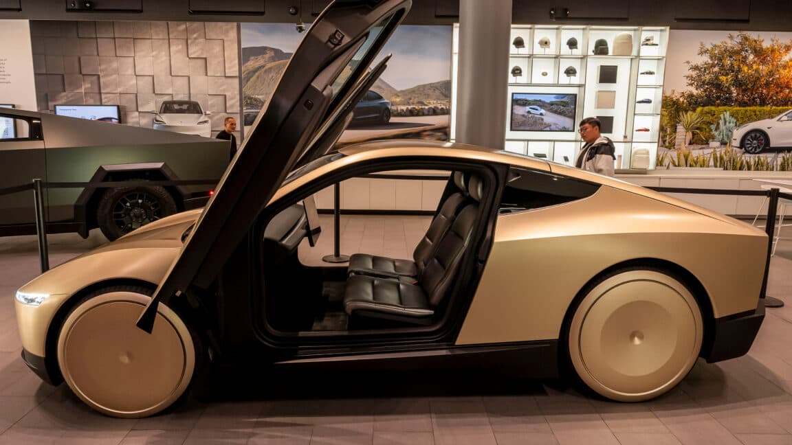 Tesla Cybercab Under US Safety Investigation Following Deployment