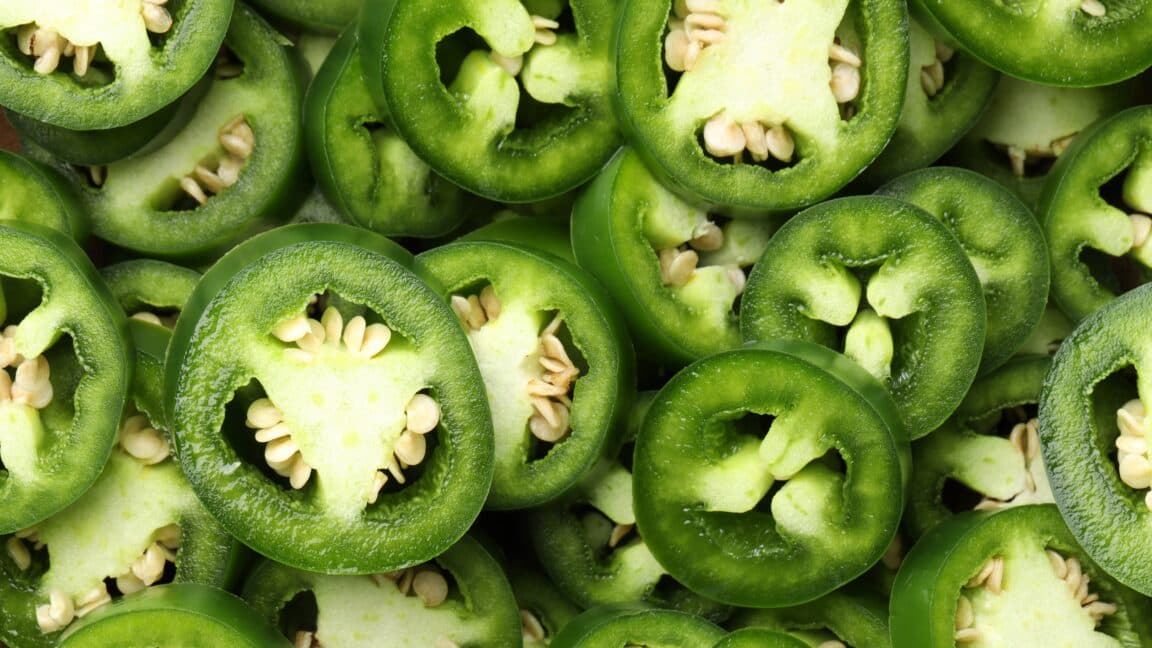 Taylor Farms Retira Productos de Jalapeño en 26 Estados por Riesgo de Salmonela