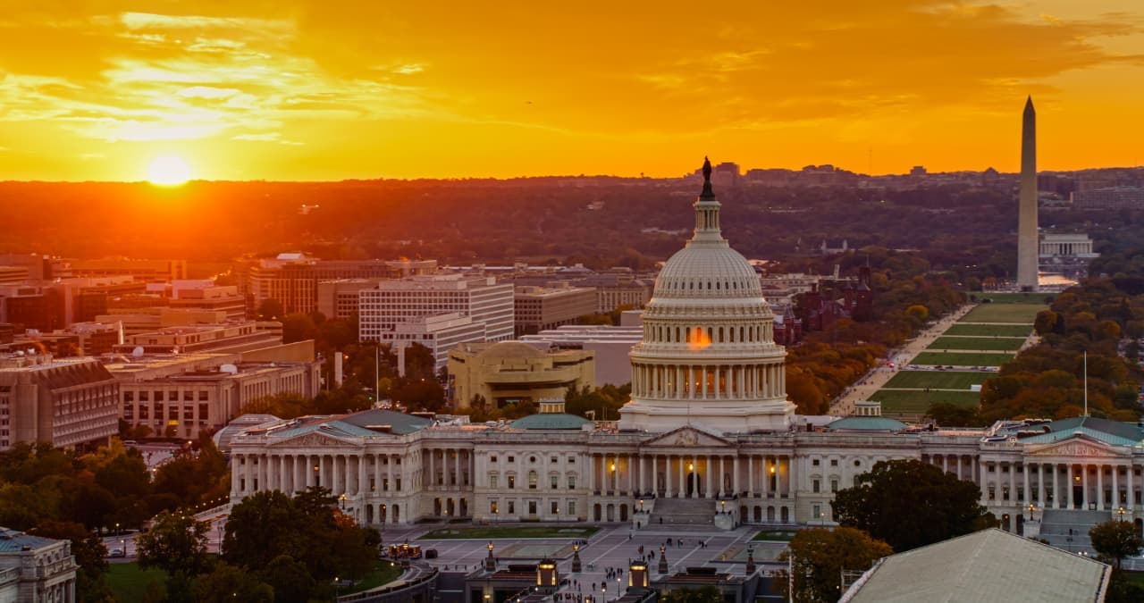 Stock Market Shows Strong Historical Pattern of Post-Midterm Strength