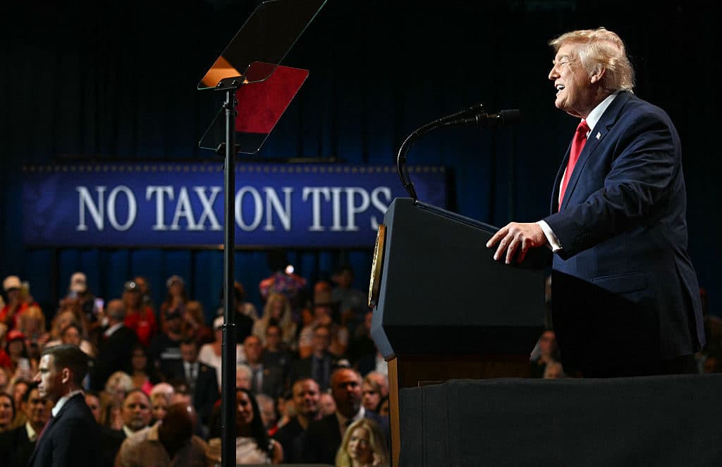 Trump Campaigns in Las Vegas, Targets House Seats Ahead of Midterms