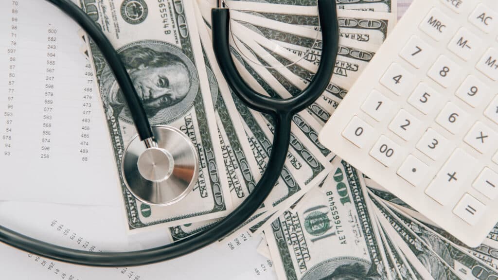 Hospitales Preparan Campaña de Cabildeo Contra Recortes de Financiamiento