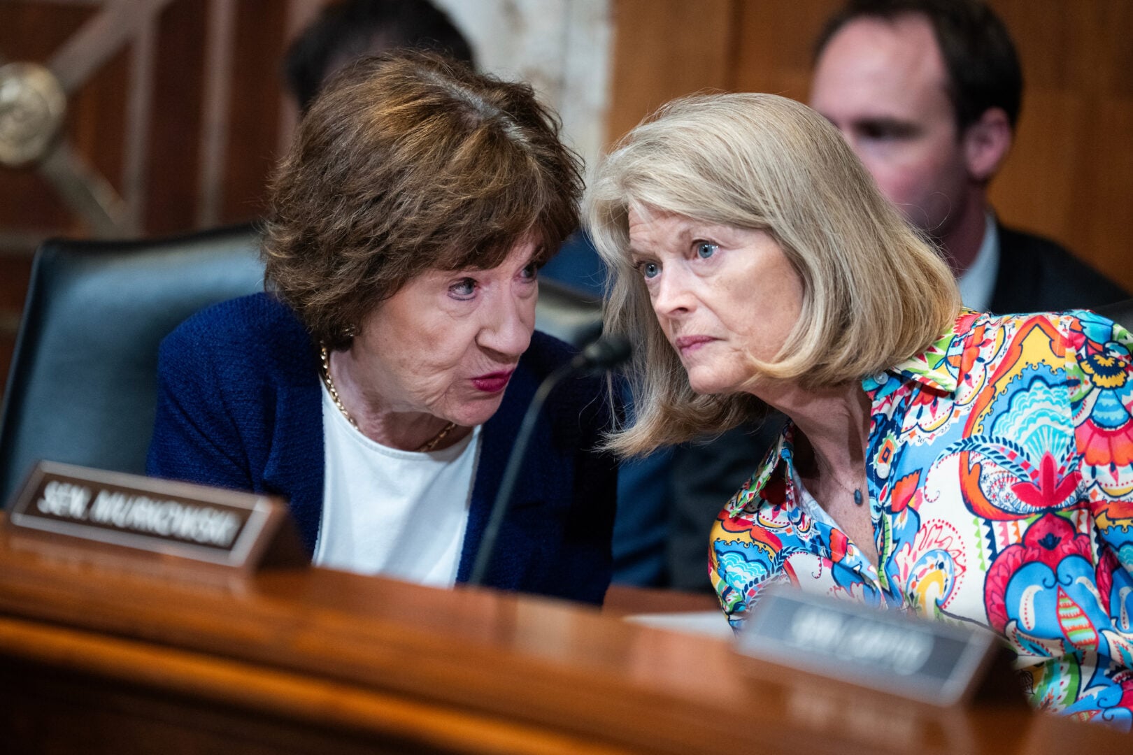 Bipartisan Senate group urges Trump to reverse Russian diesel import waiver