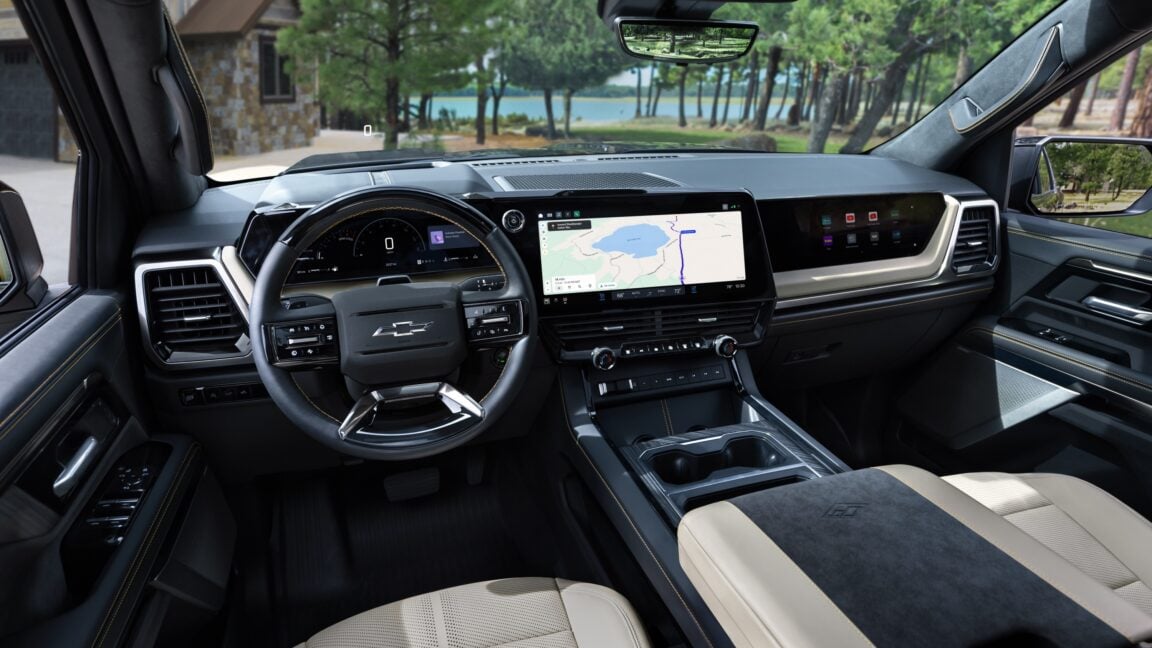 GM Presenta una Interfaz Rediseñada con Soporte de CarPlay en Silverado y Sierra 2027