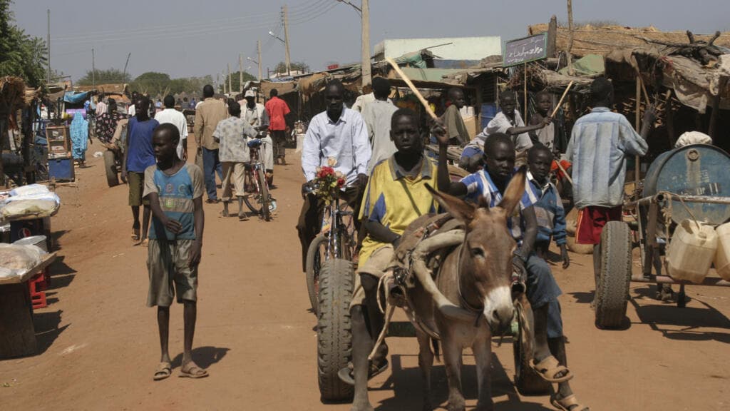 Un ataque con drones mata a más de 150 personas en la región fronteriza disputada de Abyei en Sudán