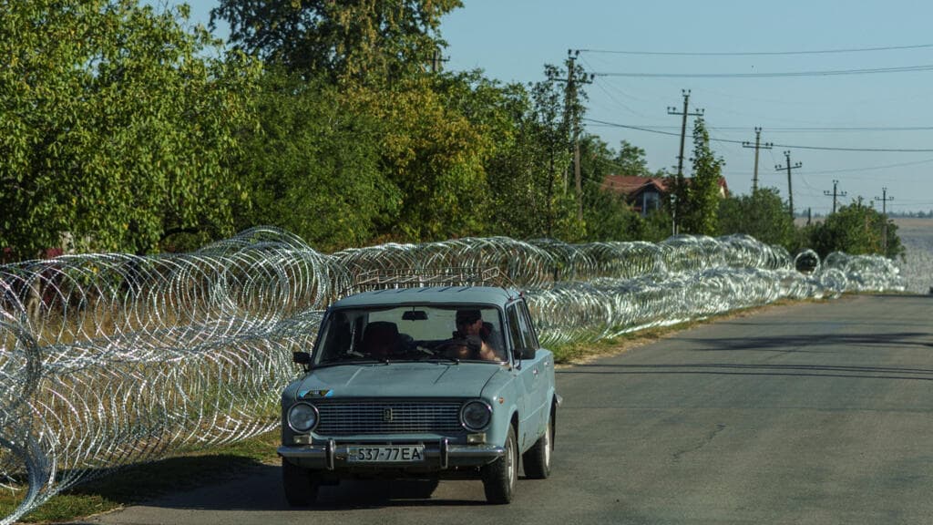 Un ataque ruso mata al menos 30 personas en Kramatorsk mientras Ucrania ataca un centro de datos de Yandex