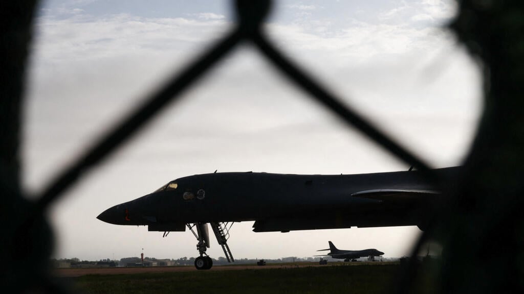 EE.UU. retira todos sus bombarderos B-1 de la base aérea británica RAF Fairford tras incidente de seguridad