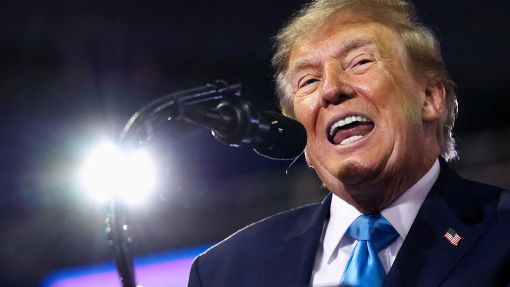 La aprobación de Trump cae a un mínimo histórico mientras los republicanos se preparan para las elecciones de mitad de mandato