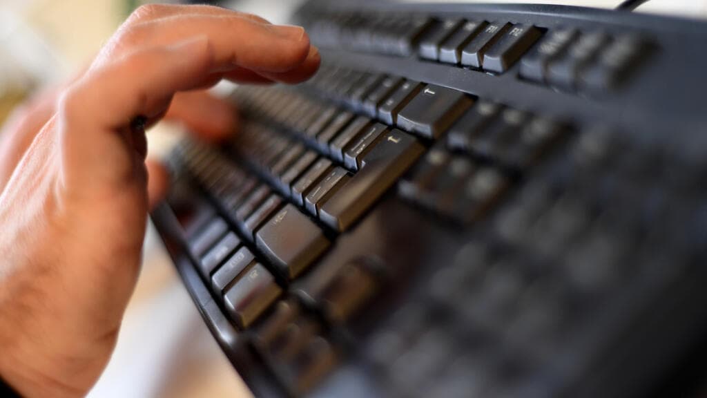 Se descubren fallos de seguridad en PHP mientras gobiernos y corporaciones se apresuran a aplicar parches críticos