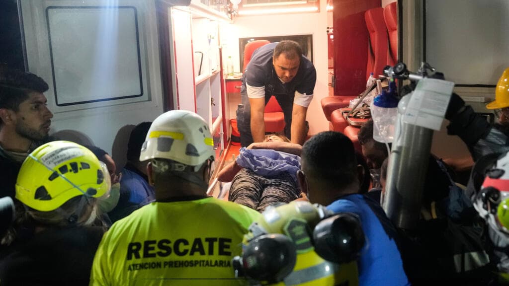 Colombia earthquake rescue efforts enter 'final phase' as death toll rises to 265