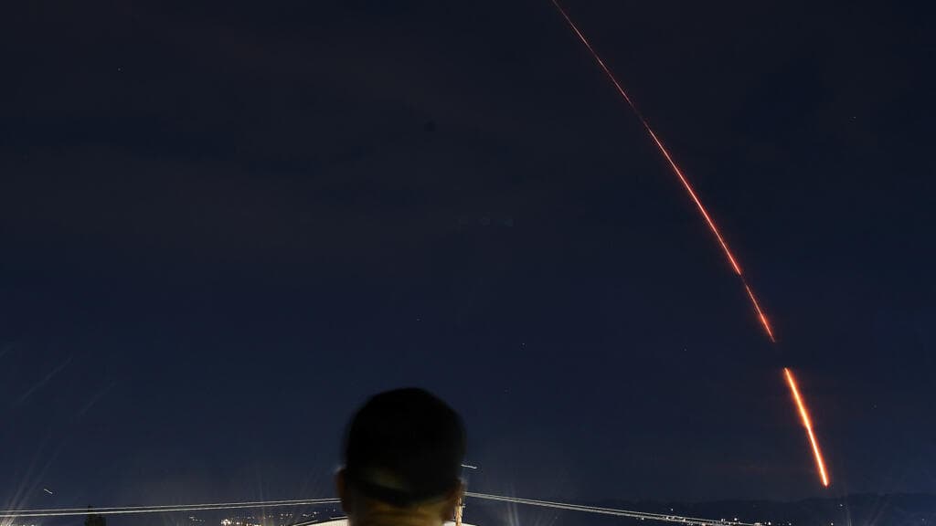 SpaceX, Ukrayna'ya Askeri Starlink Hizmetlerini Kısıtladı; Musk ABD Hükümetini Suçladı