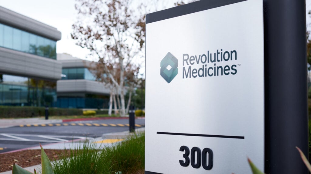 Rasonque de Revolution Medicines Recomendado para Aprobación Europea en Cáncer de Páncreas