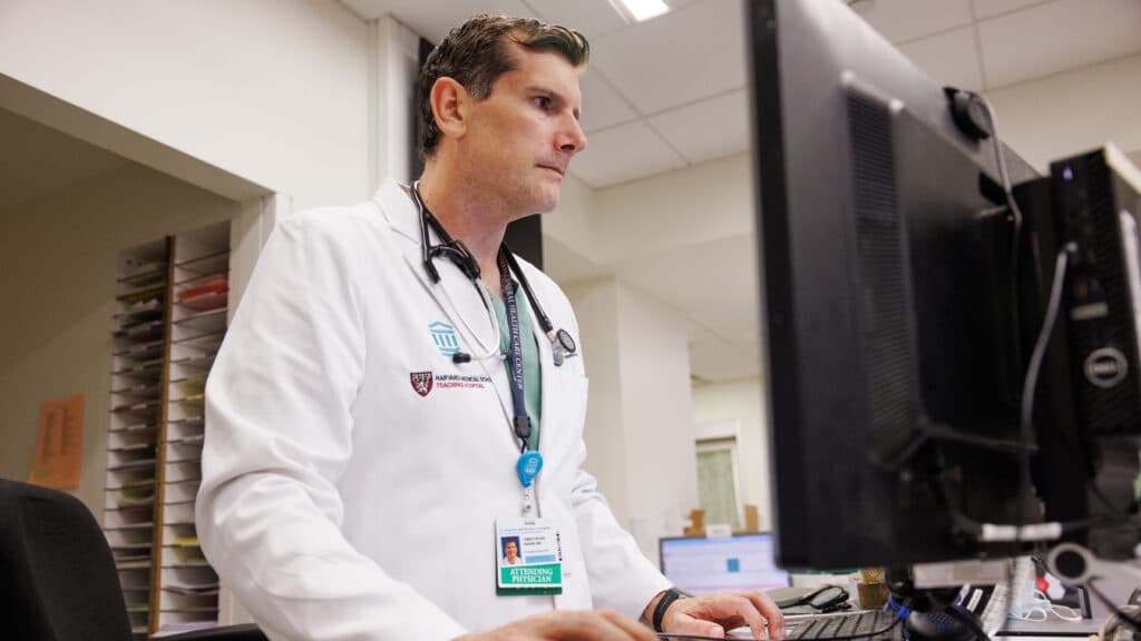 AI's Promise in Healthcare Faces Reality Check in Emergency Rooms