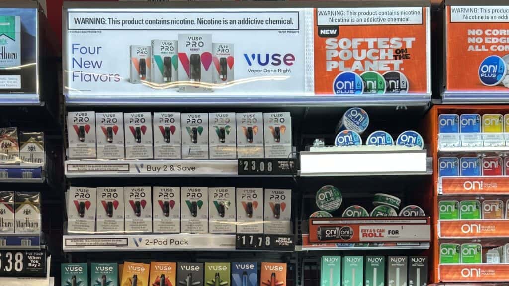 Reynolds lanza vaporizadores frutales sin autorización de la FDA